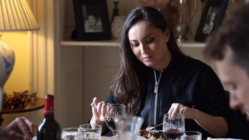 mandy|Mandy洗尽铅华重出发，短片释出35岁老态尽显，已无挥霍青春本钱