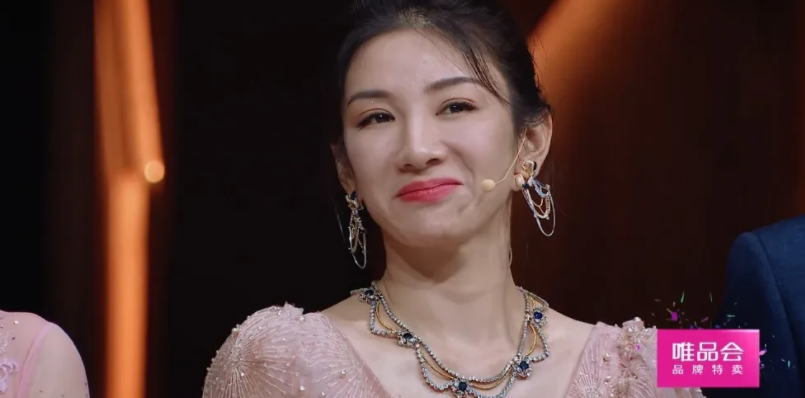 演员2中黄奕不是说漏嘴就是管理不好表情频频说出真心话