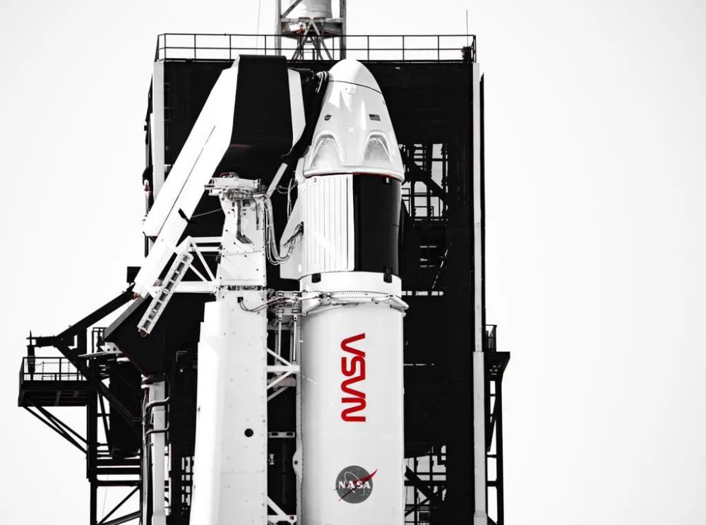 火箭_军事武器|恢复号龙飞船首飞全记录，美国重掌载人航天主动权，开启全球商业首航