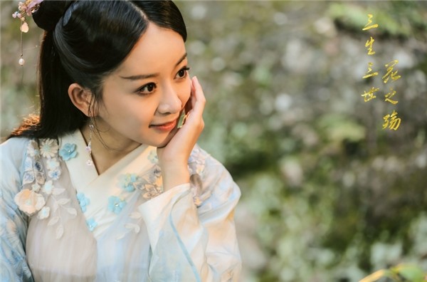 男女主演分别为香港演员梁俊一和青年女演员金泊含