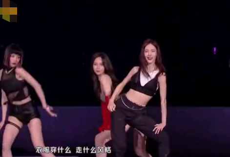 张继科|一边和张继科录恋爱综艺，一边和神秘男看房，金晨的30岁让人羡慕