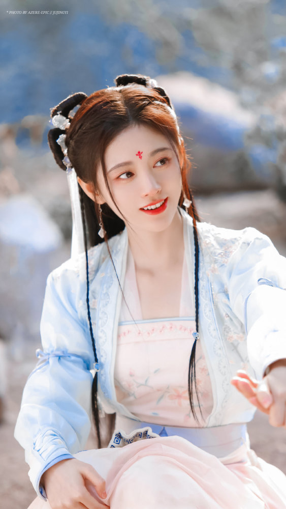 鞠婧祎|鞠婧祎演被绑架像咬化妆棉