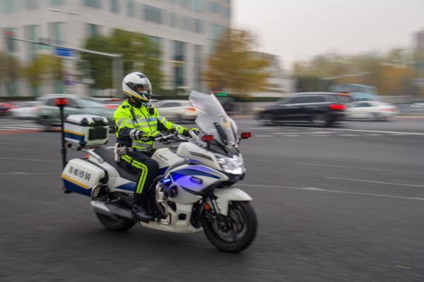 铁骑交警|快看！北京铁骑交警换装啦！