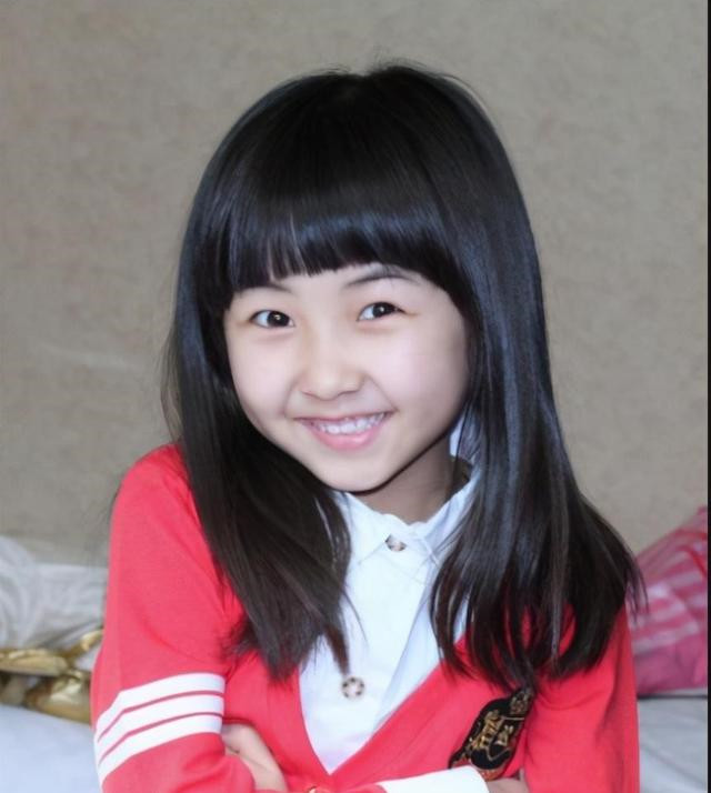 6岁时被冯小刚称为戏疯子,一个眼神吓坏无数观众