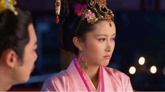 芈月传:郑袖极尽谄媚,儿子却始终当不上太子,看她竞争对手是谁_腾讯