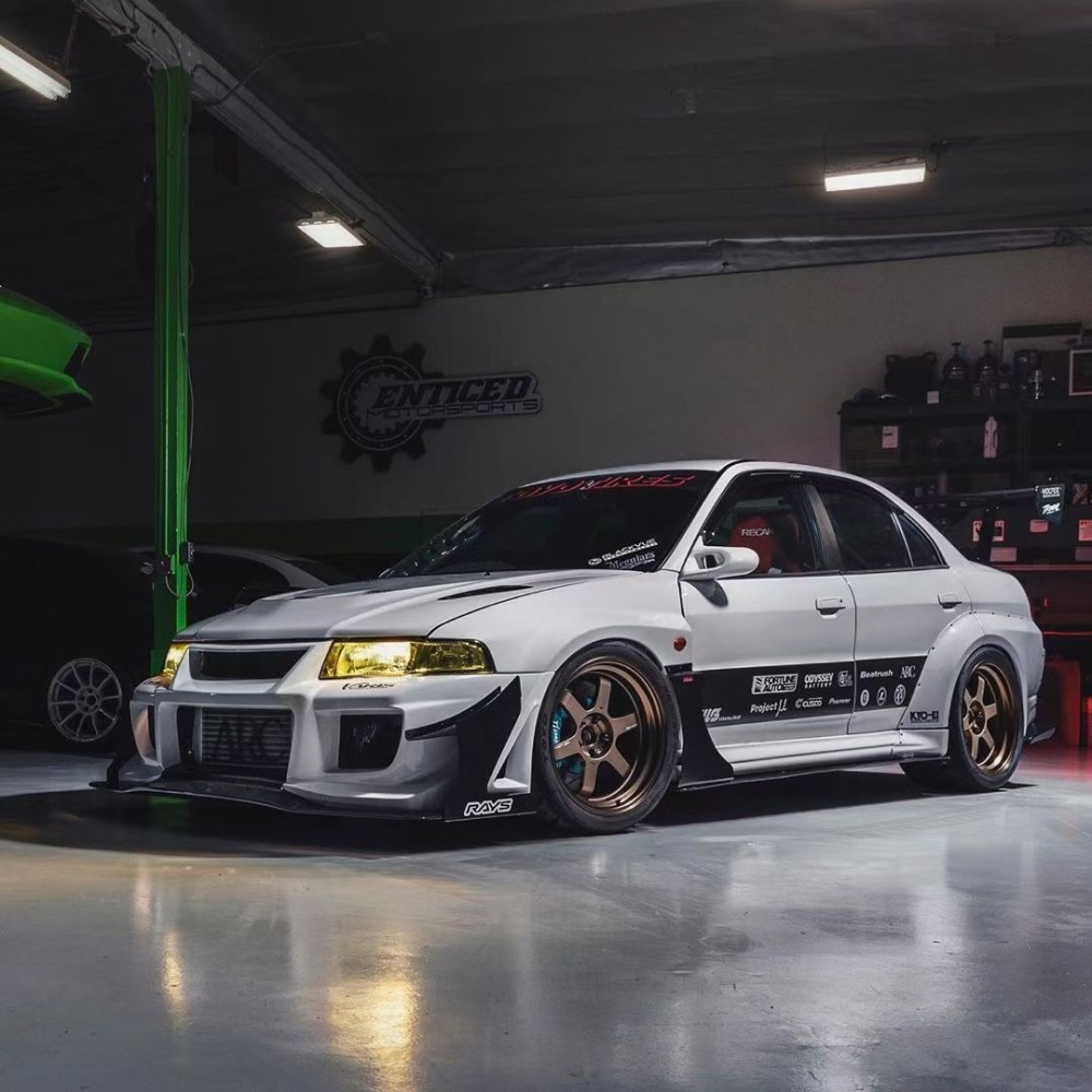 车老心不老爆改的三菱evo5今天看来依旧吸引