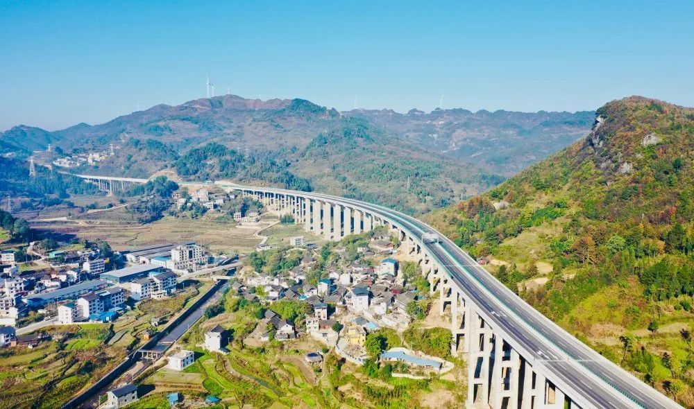 今天凯里环城高速北段正式开通运营