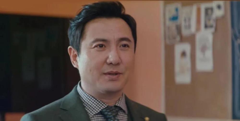 豪门|见明星，嫁豪门？头等舱空乘的日与夜