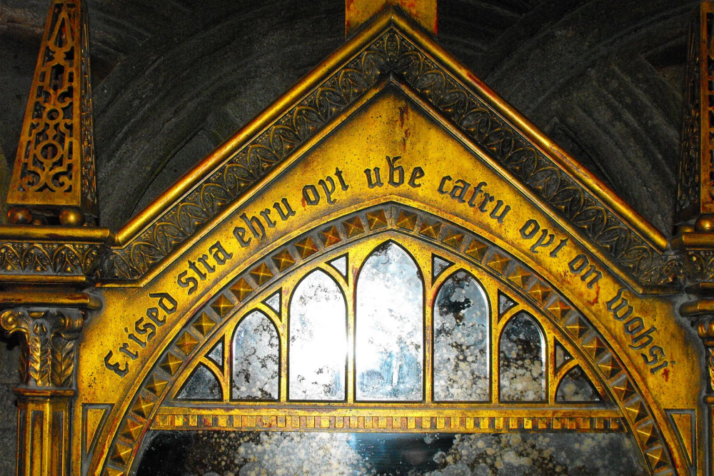 哈利波特神奇的厄里斯魔镜你会在镜中看到什么呢