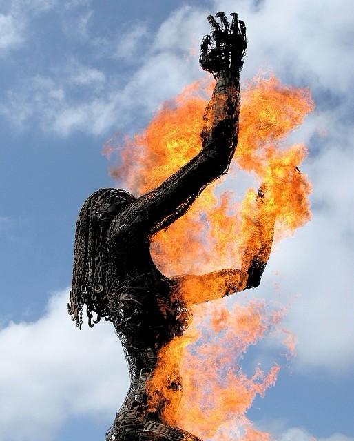 让人自燃的火炬岛