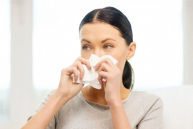 喉咙|不知道怎么分辨慢性咽炎？这5个症状可以确定，妙招缓解