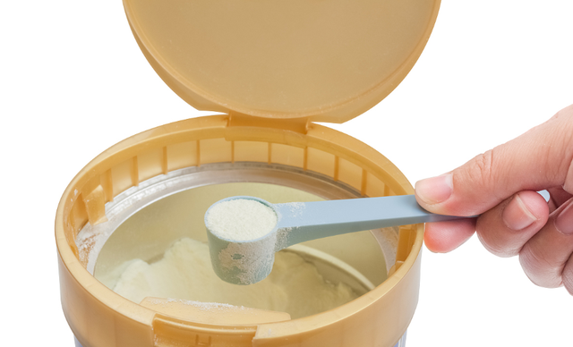 奶粉勺底部有一个小洞其实是这个原因看看你猜对了吗