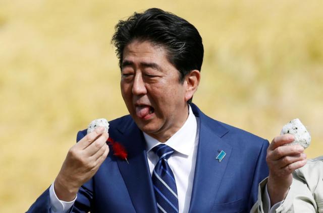 终于,菅义伟被要求下台