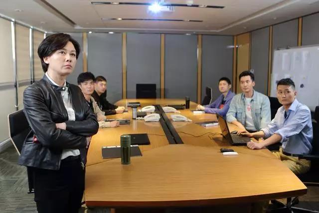 谍海追踪首播冲突激烈真正的当下题材真正的都市谍战