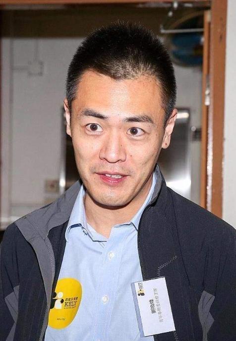 刘鸣炜上非诚勿扰相亲24盏灯全灭孟非笑了他爸是刘銮雄