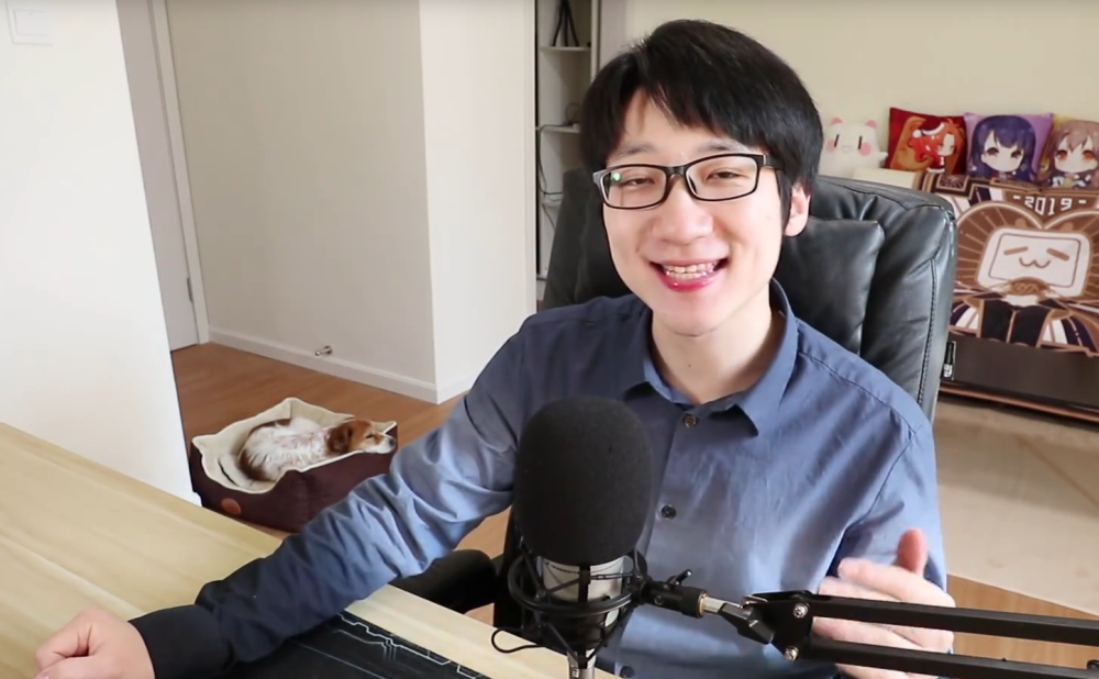 b站顶流up主年入百万,辞职当全职up主是否可行?