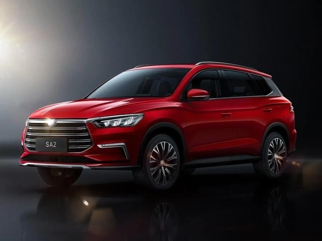 10万以下的车都很 丑 的原因 国产车 Led灯组 合资车 尾灯 镀铬饰条 Suv