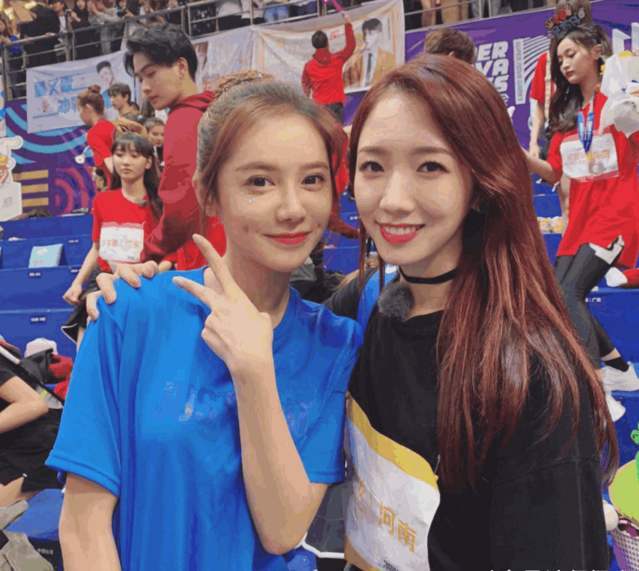 nba女主播美娜,你知道她一年能赚多少钱吗?_腾讯新闻