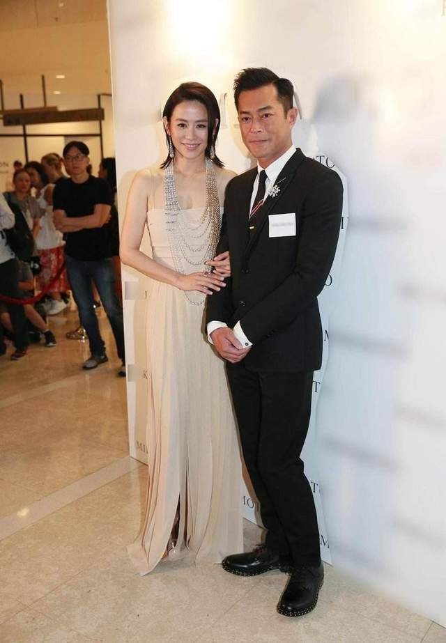 宣萱|最佳收视荧幕情侣！宣萱晒与欧阳震华合照，引网友猜测有新作品