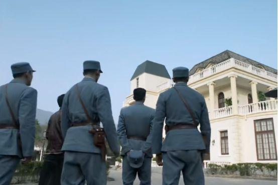 雷霆战将|《雷霆战将》停播很冤？迪丽热巴早被坑过，杨幂新剧是同一导演！