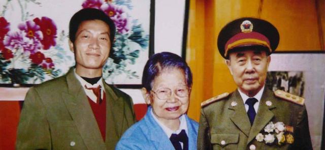 他是洛阳军衔最高的将军,曾任军事科学院院长,他是谁?_腾讯新闻