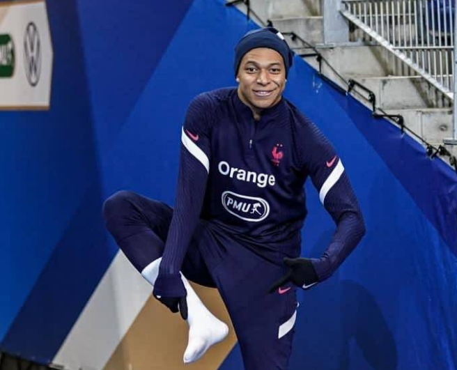 法国全队状态神勇姆巴佩复出在即瑞典不擅客战难逃一败