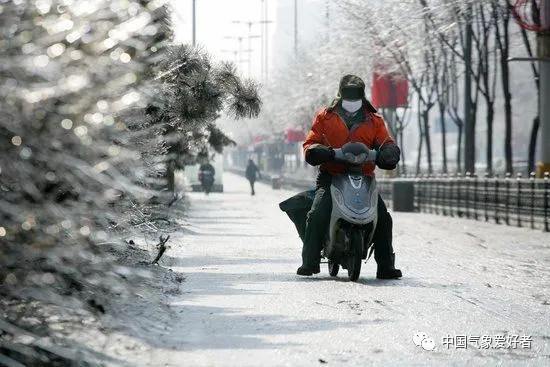 来自网络因此,对吉林和黑龙江来说,这场大风大雪(雨),是彻底的坏雪,坏
