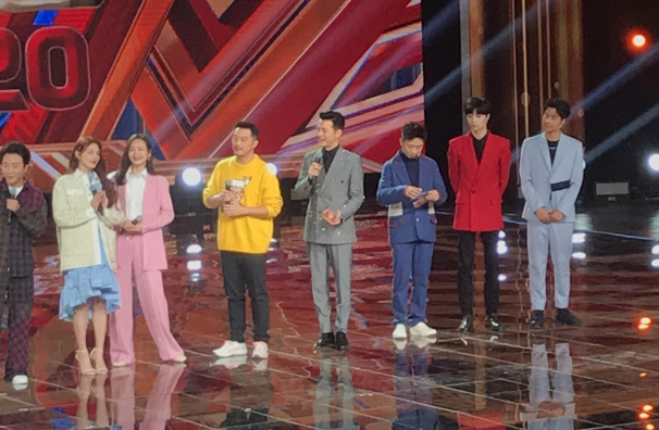 我要上春晚|《我要上春晚》首场主持人敲定，嘉宾团队星味足，抢走主持风头