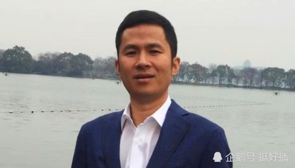 今天悬赏2000万寻求凶手的线索,钱峰雷昨天发出1000万的悬赏通告,今天