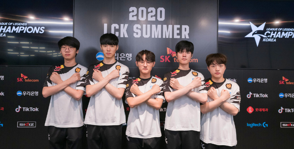 kt上演9离7官宣前t1中单加入lpl战队chovy被两支队伍中标