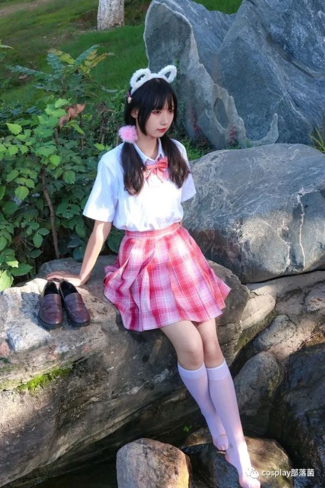 jk少女双马尾白丝这也太可了吧