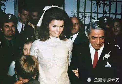 肯尼迪的遗孀杰奎琳为何会不顾美国人感受嫁给老迈的希腊船王
