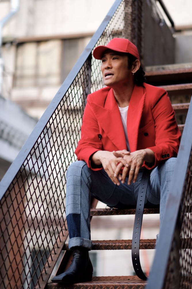 看了这么多超帅的搭配,有没有网友想跟小编一起去杜德伟家偷衣橱呢?