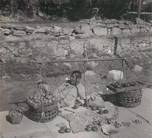 爱因斯坦|爱因斯坦游中国，写了一本日记，公开之后，字字戳心让人感到愤怒