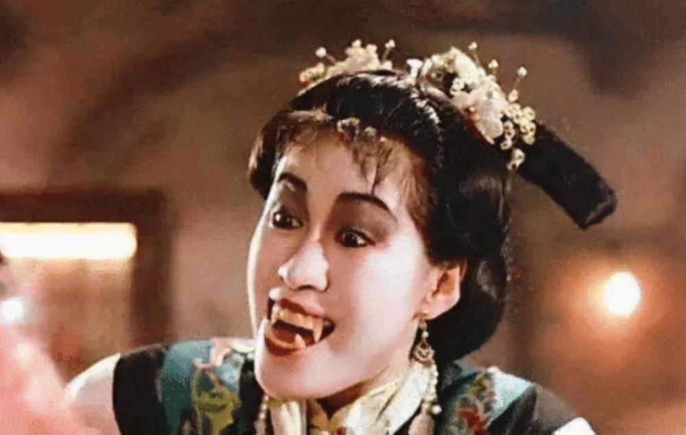 她是林正英"御用女僵尸",卸妆堪比整容,今64岁仍美艳动人_腾讯新闻