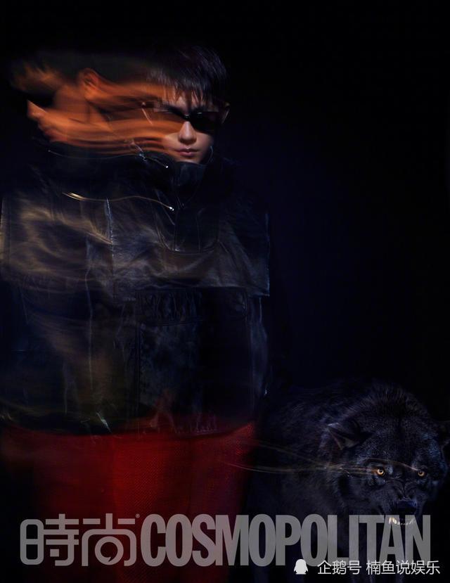 19岁易烊千玺悬疑写真曝光神秘感十足眼神犀利一看就不好惹