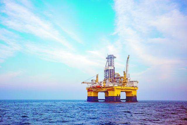 天然气水合物|又发生了啥？南海海域燃起火光，为中国创造了近5000亿利润