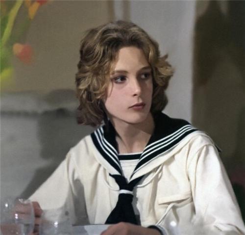 世界第一美少年伯恩:15岁惊艳欧洲,却因颜值太高,改变一生命运