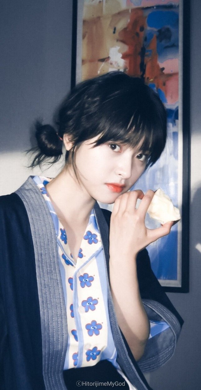 日系少女沈月张子枫