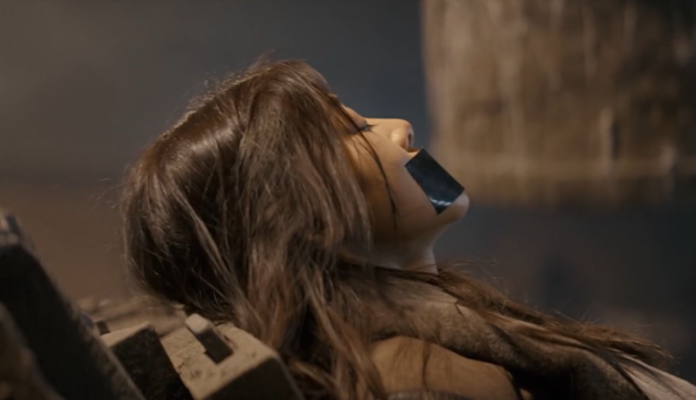 拍戏不是咬化妆棉女演员要敢丑出天际这才是演技炸裂