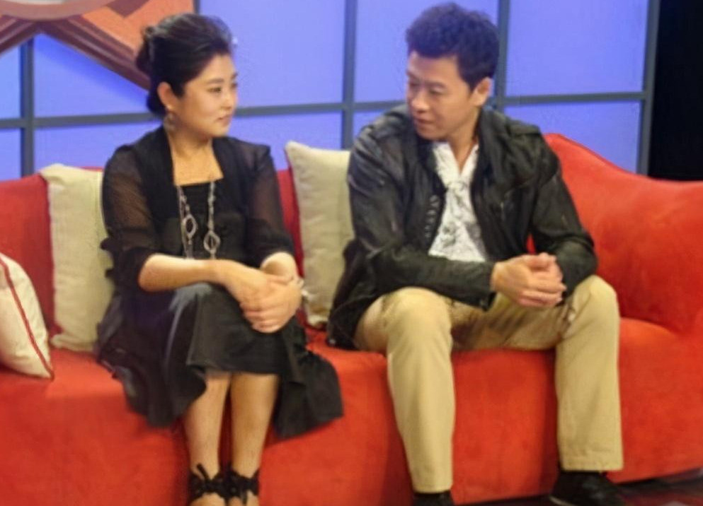 胡亚捷:3次闹离婚之后,我们越吵感情越深_腾讯新闻