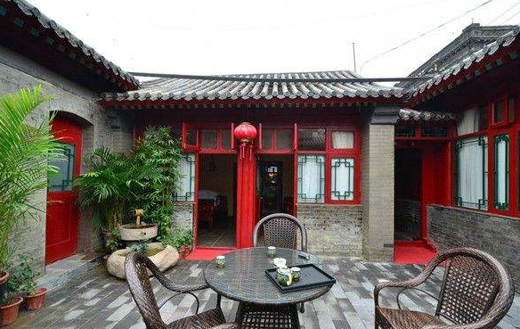 拥有北京四合院的4位明星一个比一个壕一位年纪刚过30岁