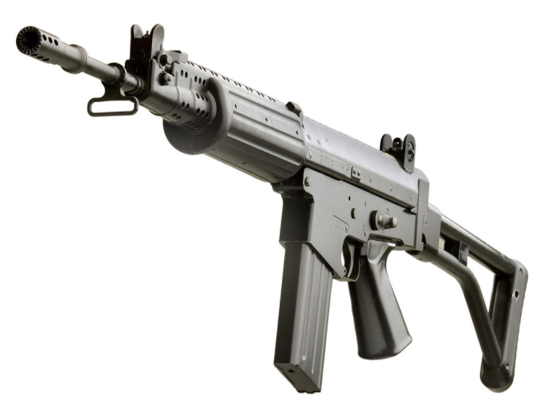 本以为比利时FNC步枪是个王者,奈何生的