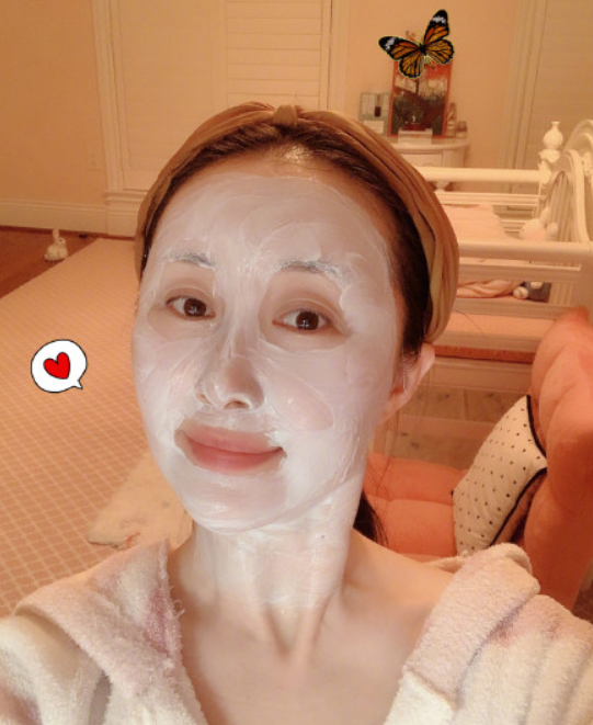 舒畅发文否认结婚生子,晒敷面膜怼脸自拍,意外暴露32岁真实颜值