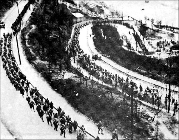 抗战时该日寇少将的死法十分尴尬 两次中枪 上手术台又被炸一肚子沙 日寇 中村正雄 抗日战争 昆仑关 阿部规秀 南宁