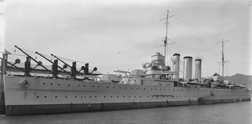 海军条约时代的产物,薄皮大馅的英国巡洋舰,肯特级重型巡洋舰