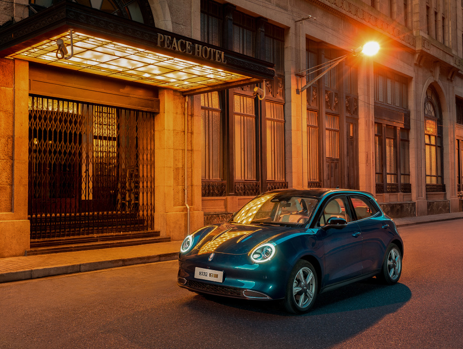 迷你版"保时捷"将上市!比本田飞度漂亮,车内配双联屏,带加热座椅