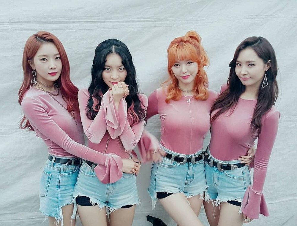 年1月4日,随dal shabet发行首张迷你专辑《supa dupa diva》正式出道