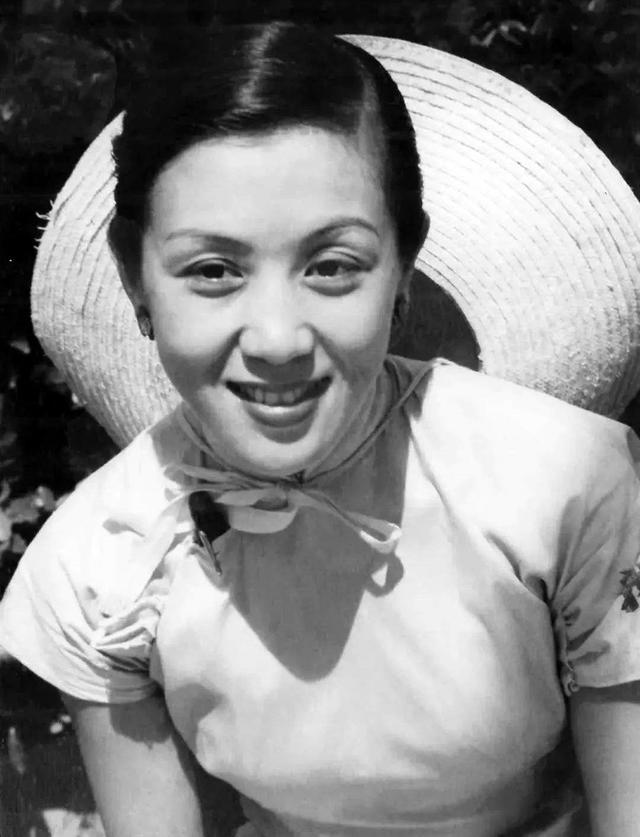 她是民国影后一生都在经历婚姻纠葛女儿也受影响应了前夫诅咒车祸身亡