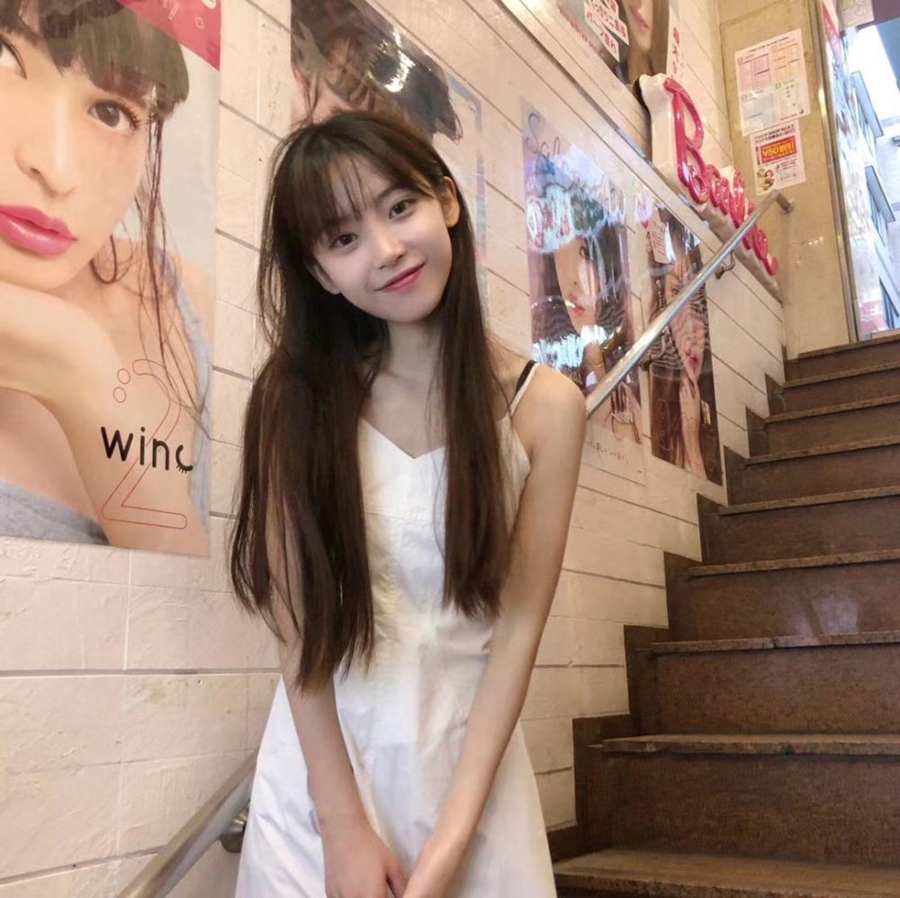 王思聪评论半藏森林后,女方真实颜值曝光,一改甜美形象判若两人